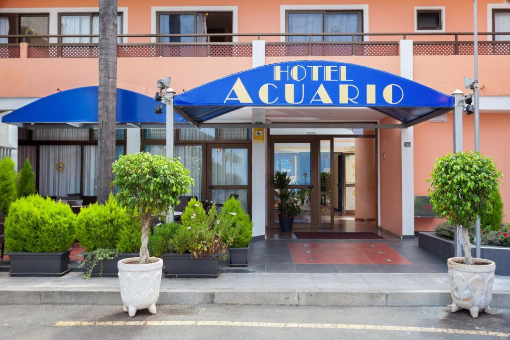 Fasada lub wejście do obiektu Globales Acuario