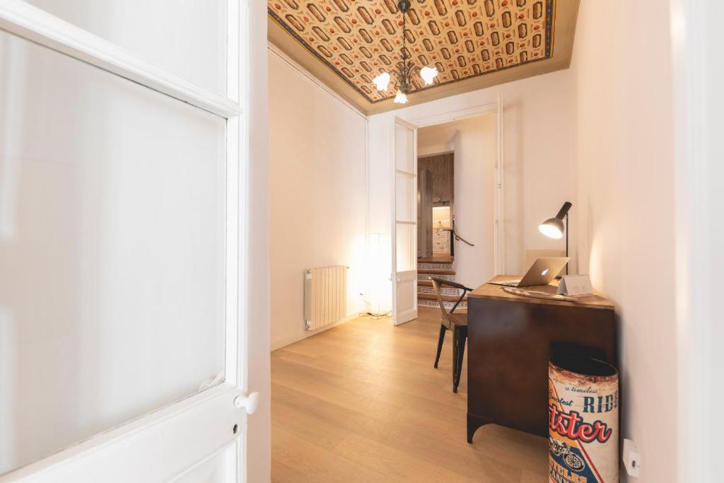Fotografie z fotogalerie ubytování Bravissimo Plaça del Vi, Authentic Historic Apartment v destinaci Girona