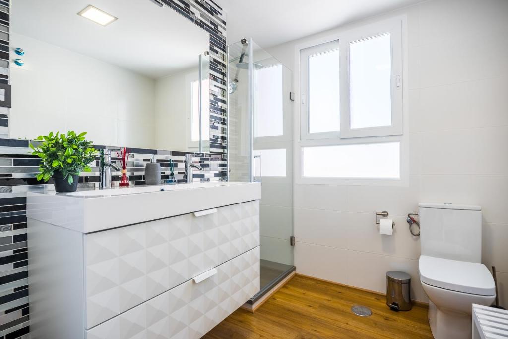 Koupelna v ubytování Expoholidays-Rueda Lopez apartamento de lujo