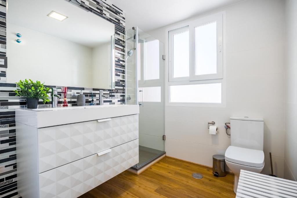 Koupelna v ubytování Expoholidays-Rueda Lopez apartamento de lujo