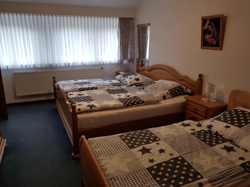 Gästehaus Hein - Double Or Twin Room With Private Bathroom