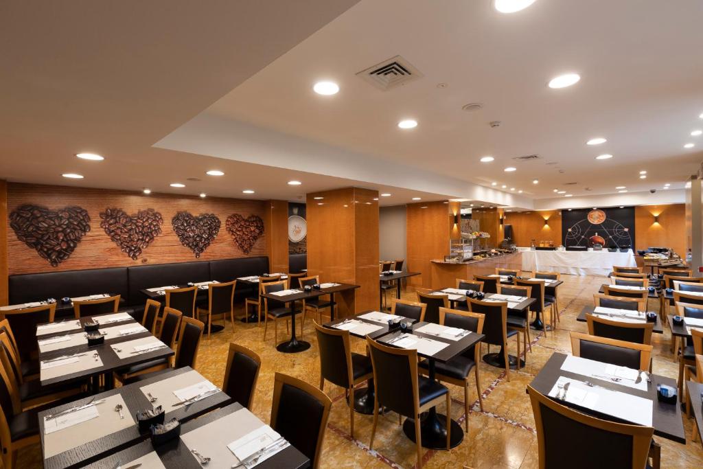 Restaurace v ubytování City Life Hotel Poliziano, by R Collection Hotels