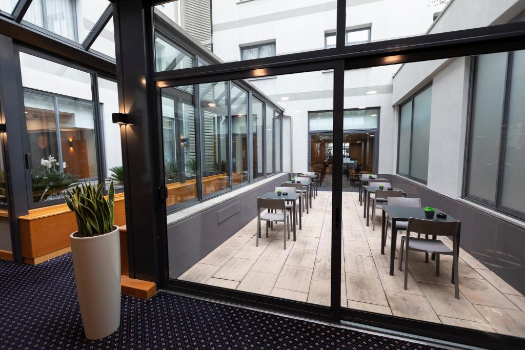 City Life Hotel Poliziano, by R Collection Hotels - Resim 22