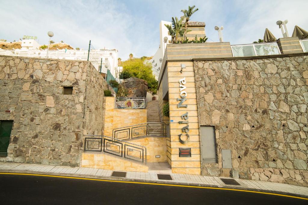 Fotografia z galérie ubytovania Cala Nova Apartamentos v destinácii Puerto Rico de Gran Canaria