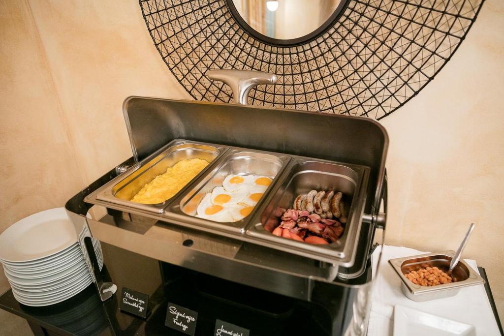 Pytloun Design Self Check-in Hotel - Resim 19