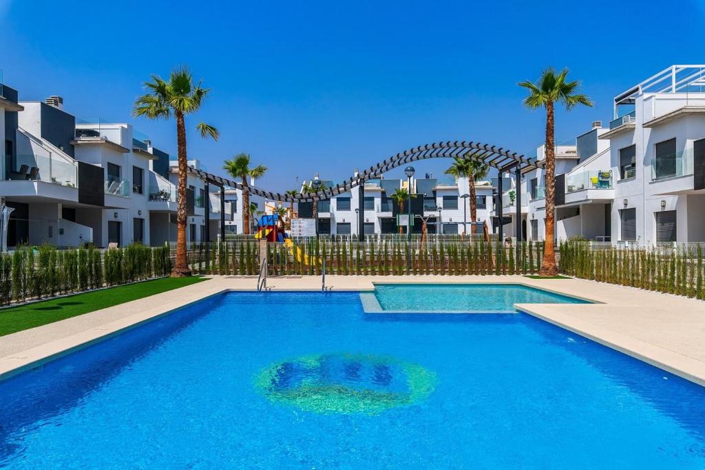 Bazén v ubytovaní Lamar Resort Penthouse alebo v jeho blízkosti