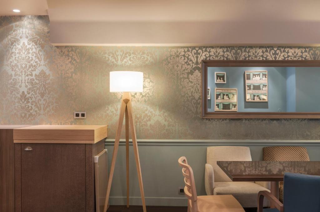 Hotel Magenta 38 by Happyculture - Resim 36