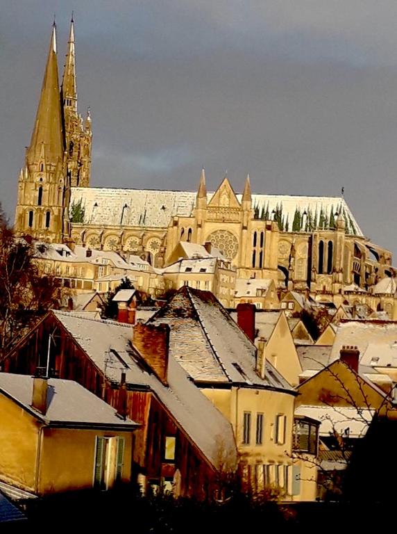 Gallery image of Le Jardin Cathedrale in Chartres