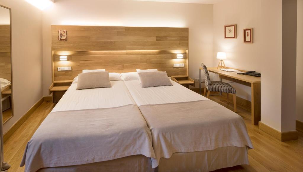 Hotel Real Colegiata San Isidoro - 11