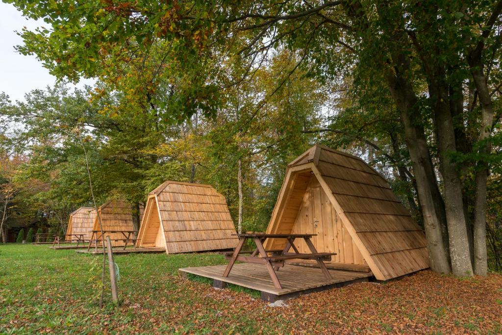 Fotografie z fotogalerie ubytování Glamping Village - Speleo Camp v destinaci Logatec
