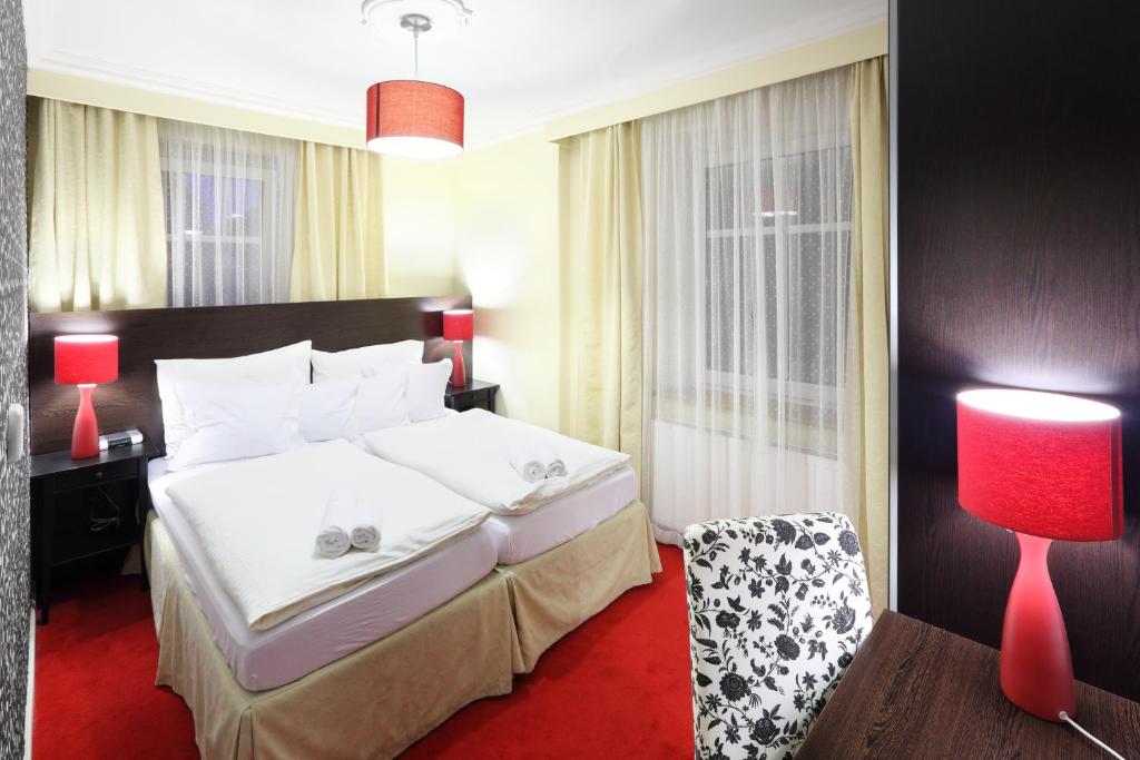 Pytloun Design Self Check-in Hotel - 19