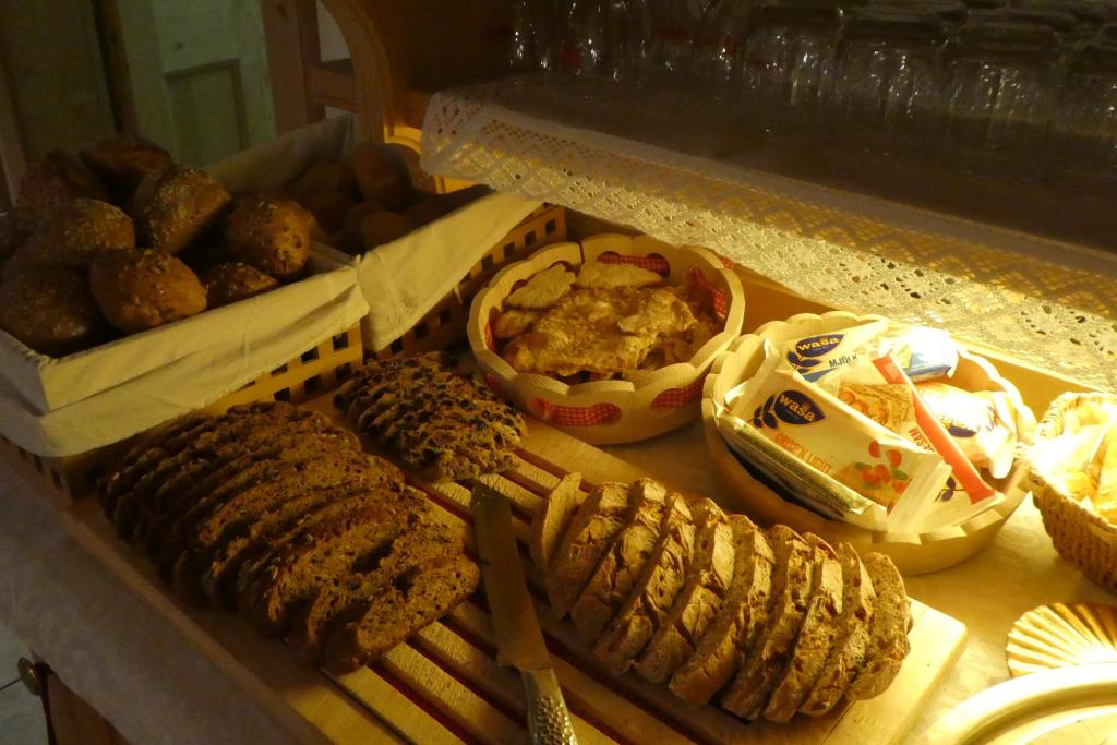 ホテルの敷地内または近くでの食事または食べ物