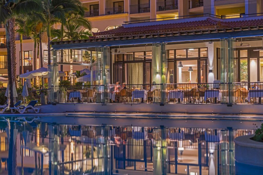 Bazén v ubytování The Residence Porto Mare - PortoBay nebo v jeho okolí