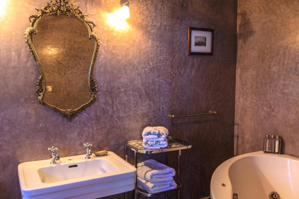 Un baño de Kasbah Tabelkoukt