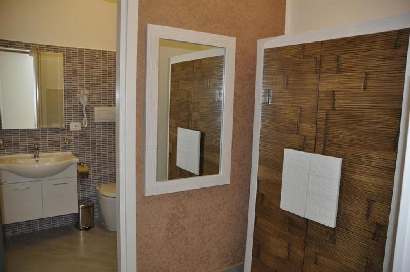 A bathroom at B&B Il Sole
