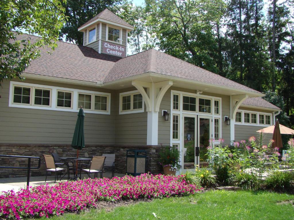 Zahrada ubytování Pocono Mountain Villas by Exploria Resorts