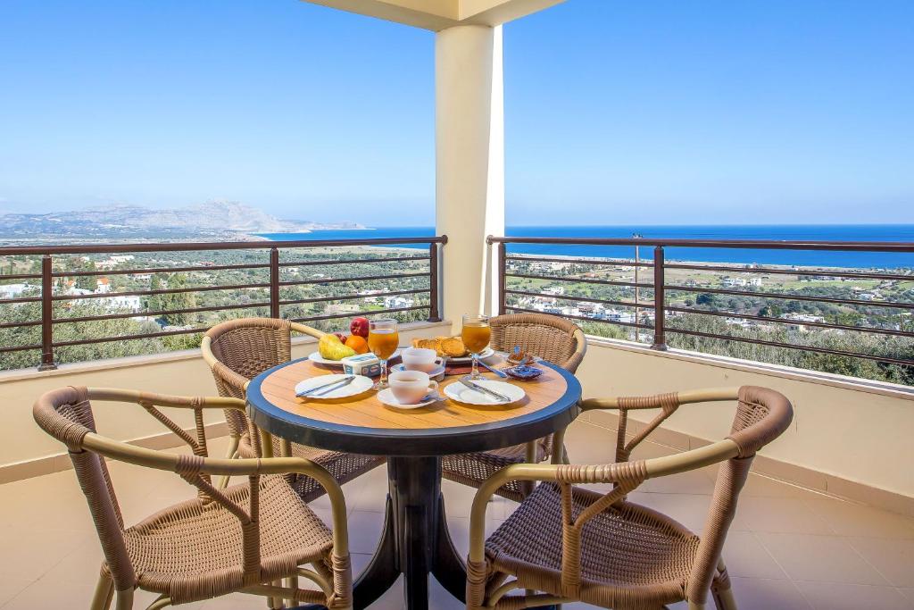 Φωτογραφία από το άλμπουμ του Blue Horizon Apartment στον Κάλαθο