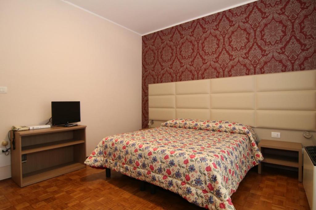 hotel ristorante vittoria - Habitación Familiar Estándar