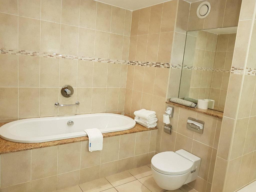 Clayton Hotel Silver Springs - Resim 21