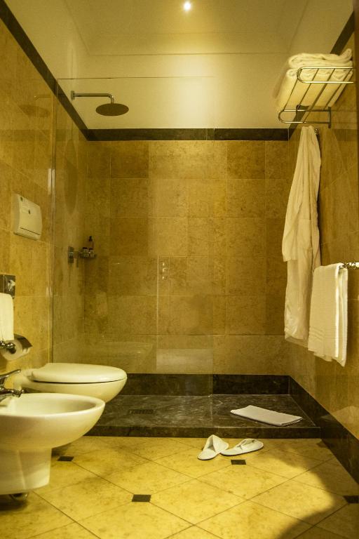 Hotel Federico II Central Palace - Resim 15