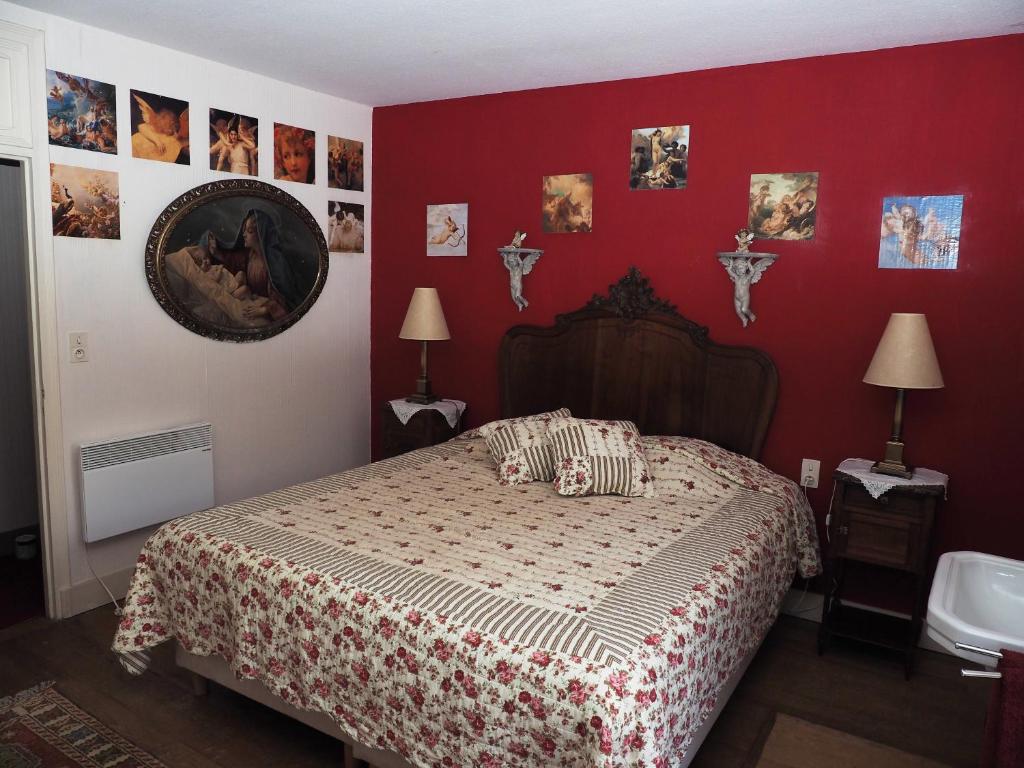 Chateau Saint Claude an der Saone - Double Room With Shared Bathroom