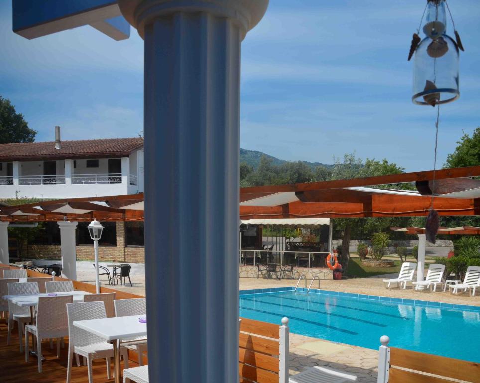 Bazén v ubytování Katia Beach Hotel nebo v jeho okolí