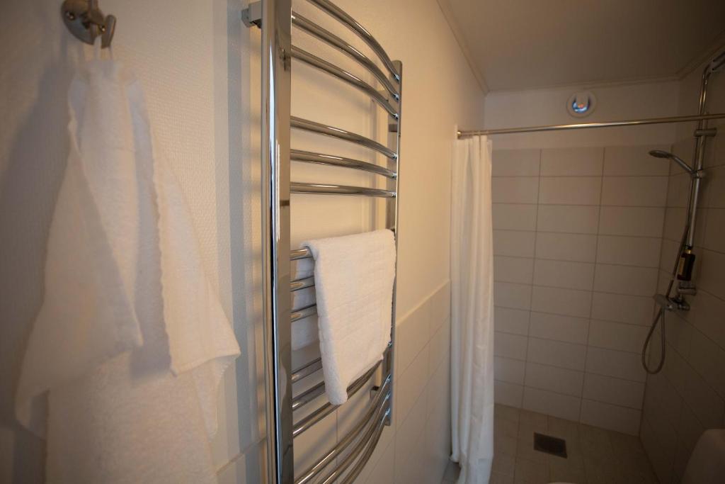 Koupelna v ubytování Ammarnäs Wärdshus