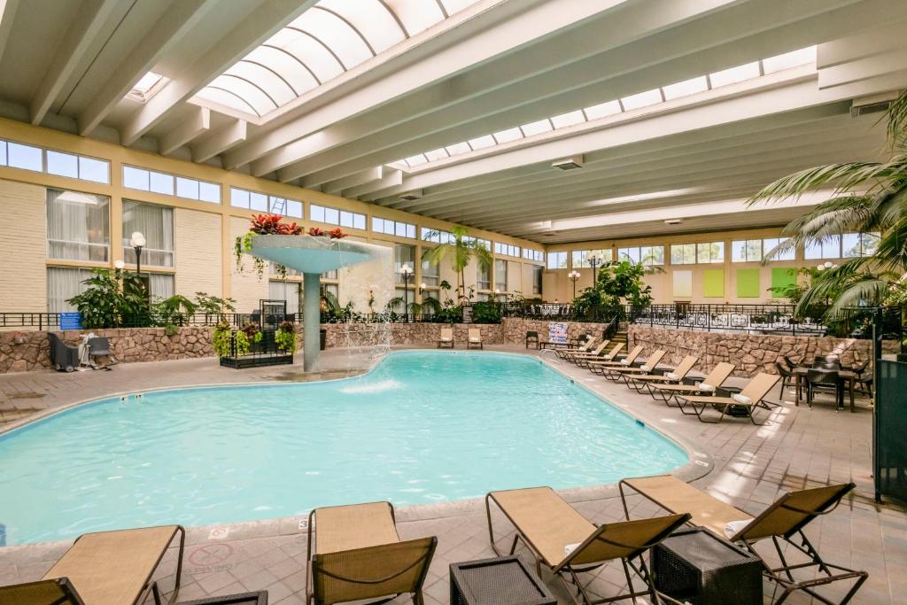 Wyndham Garden Fresno Yosemite Airport - Housity