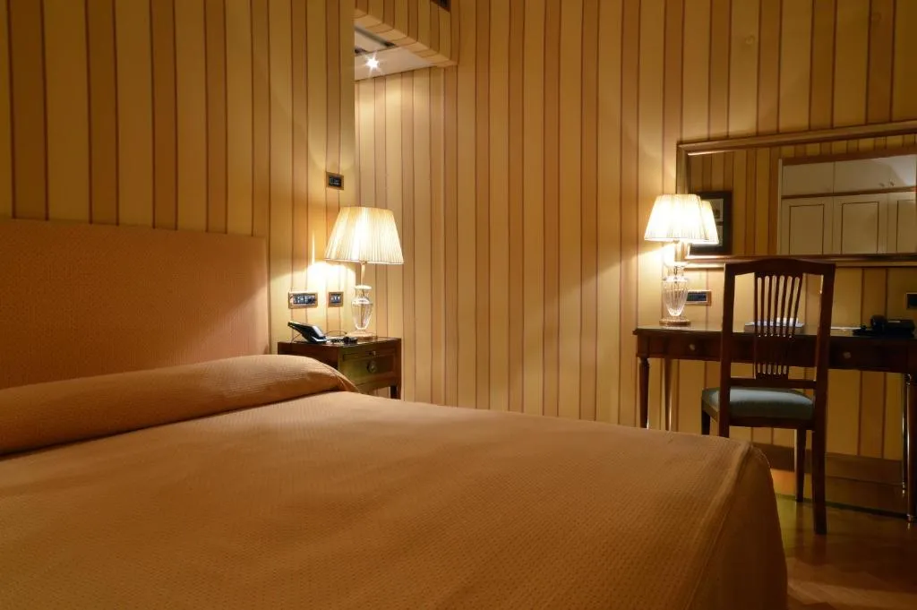 Queen Room