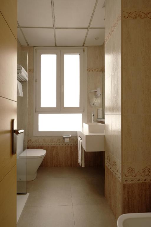 Hotel Mediterraneo Valencia - Resim 30