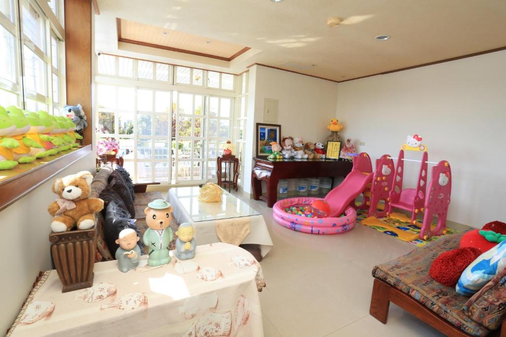 Gallery image of Avica Homestay in Wujie