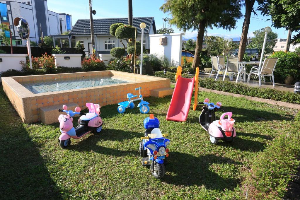 Area giochi per bambini di Avica Homestay