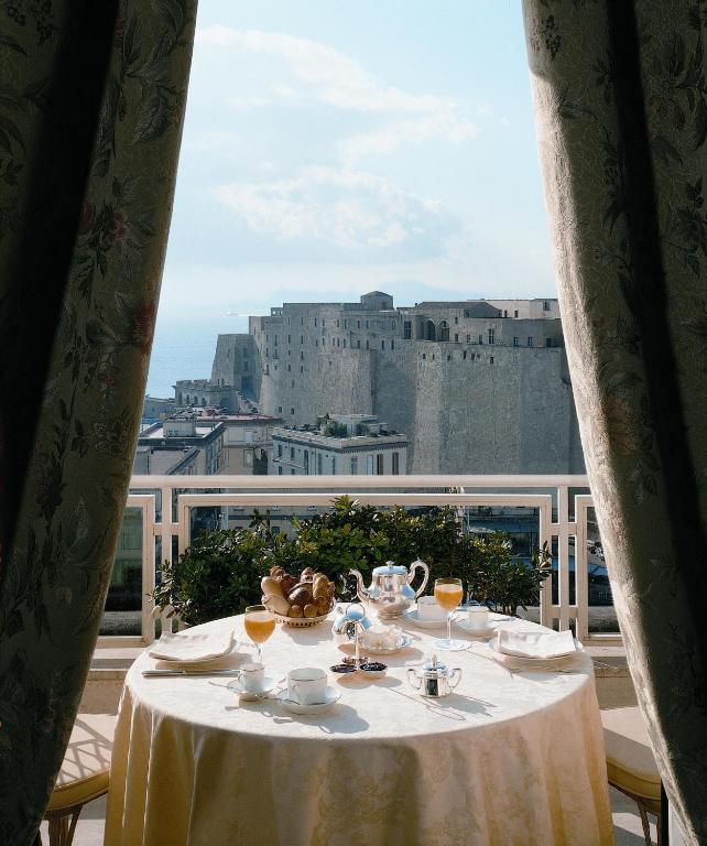 Balcone o terrazza di Grand Hotel Vesuvio