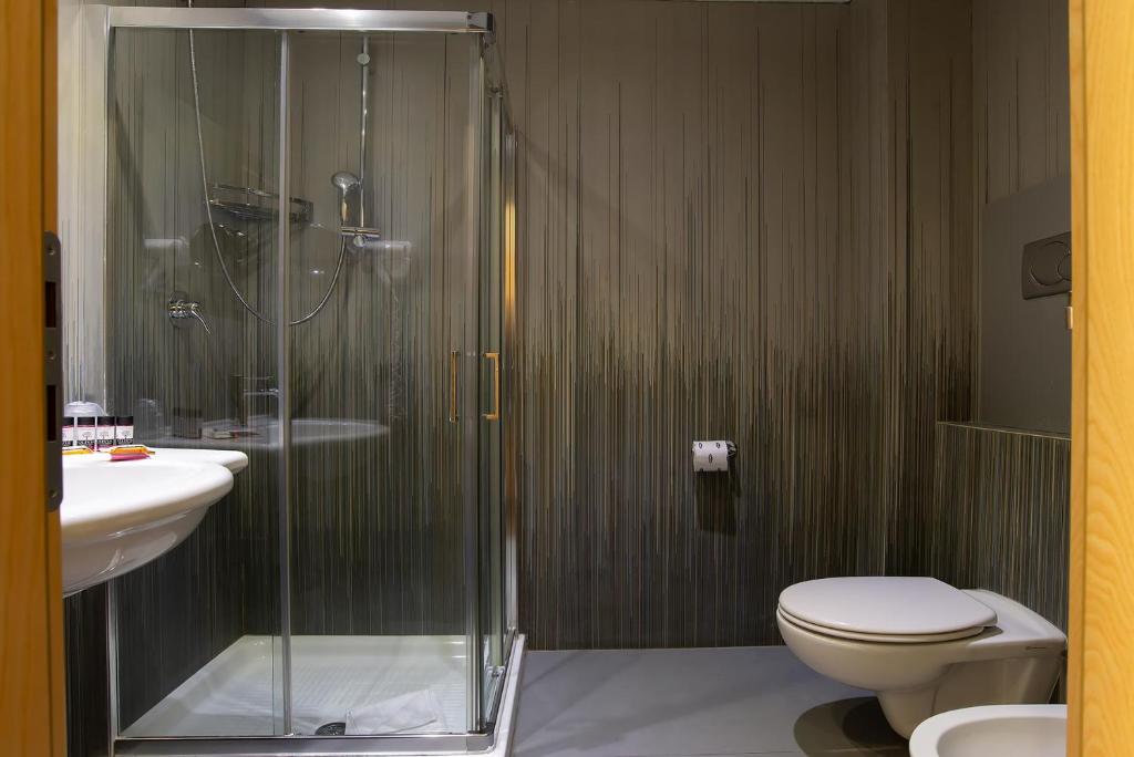 Koupelna v ubytování Hotel Roma Sud