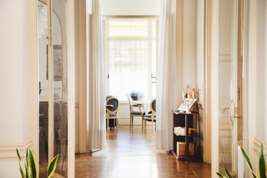Fotografie z fotogalerie ubytování Hotel Ghiffa v destinaci Ghiffa