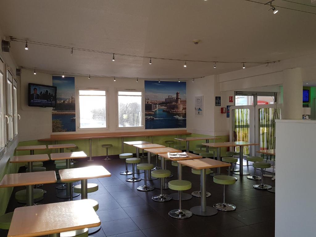 Ibis Budget Marseille Valentine - Resim 29