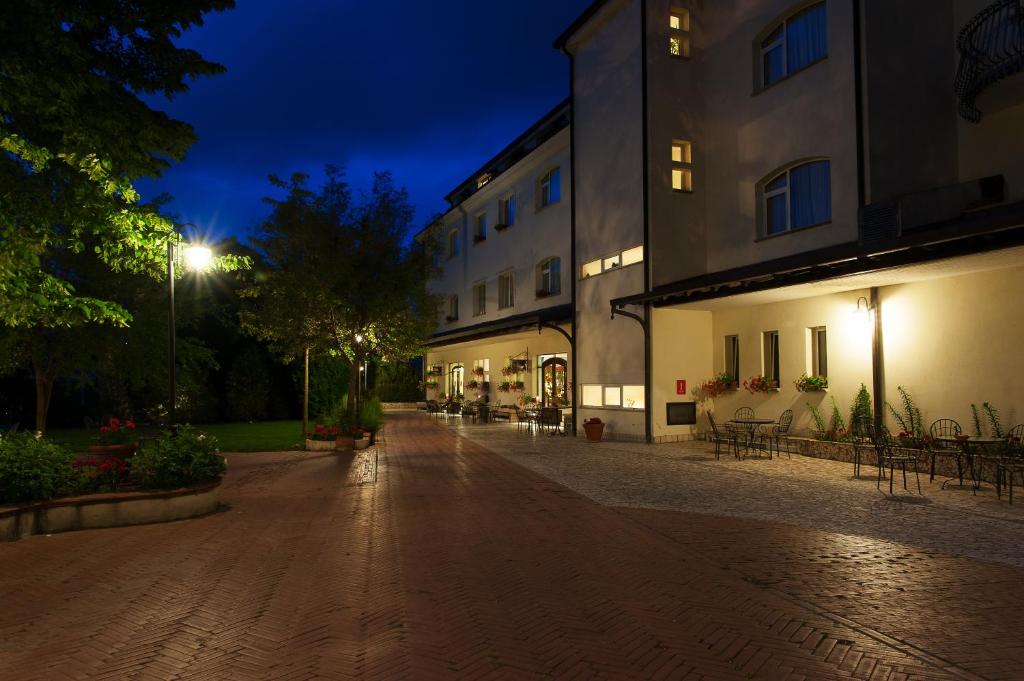 Budova, kde se hotel nachází