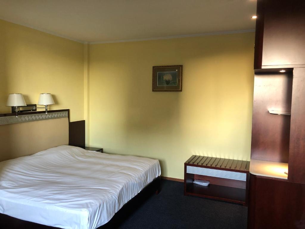 New Ocean Paradise Hotel - 