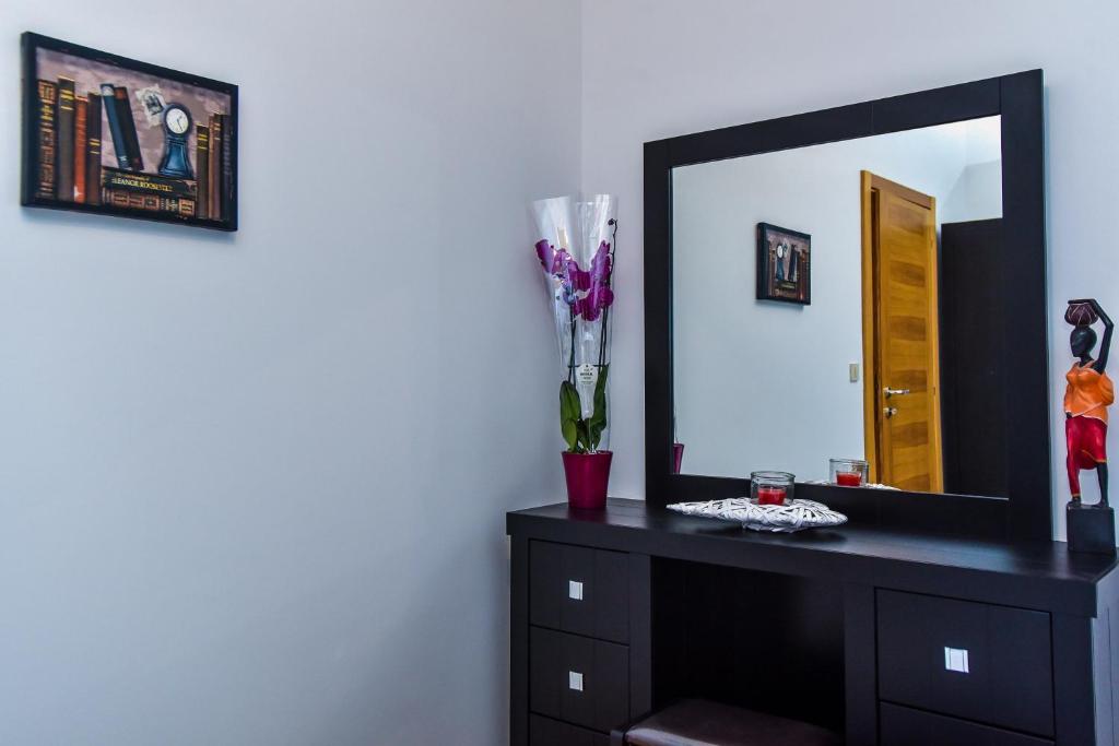 Vistamar Hotel & Apartments - 6