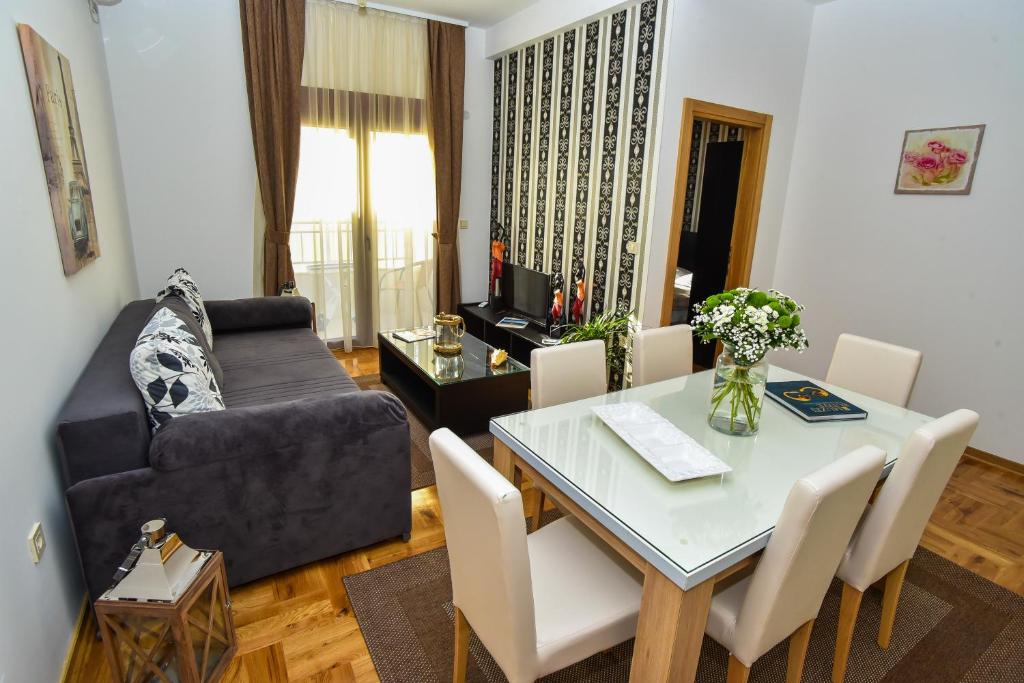 Vistamar Hotel & Apartments - 19