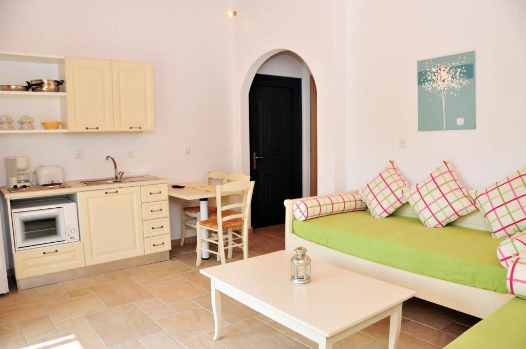 Kuchnia lub aneks kuchenny w obiekcie Kleopatra Villas - Seaside Suites