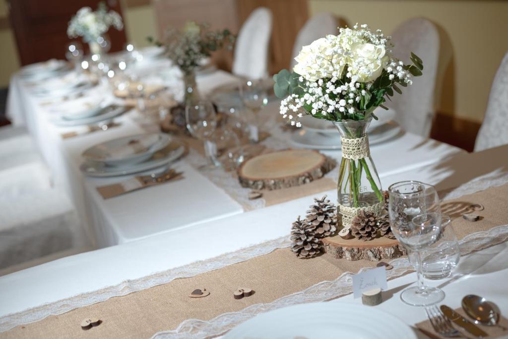 Hotel Chvalská Tvrz - Resim 21