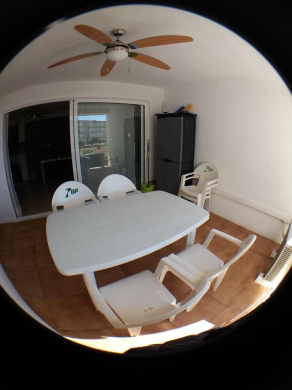 Fotografia z galérie ubytovania Fantástico Apartamento 1ª Línea de Playa v destinácii Cambrils