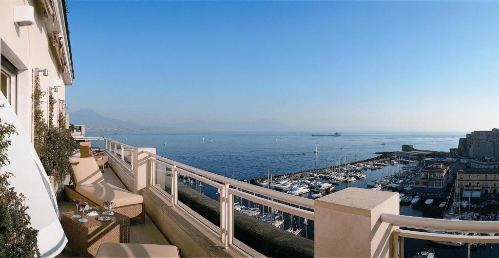 Vista generica sul mare o vista sul mare dall'interno dell'hotel
