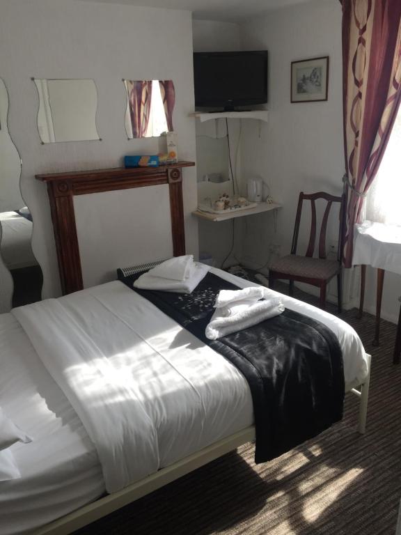 Sandpiper Guest House - Double Room With Private Bathroom
