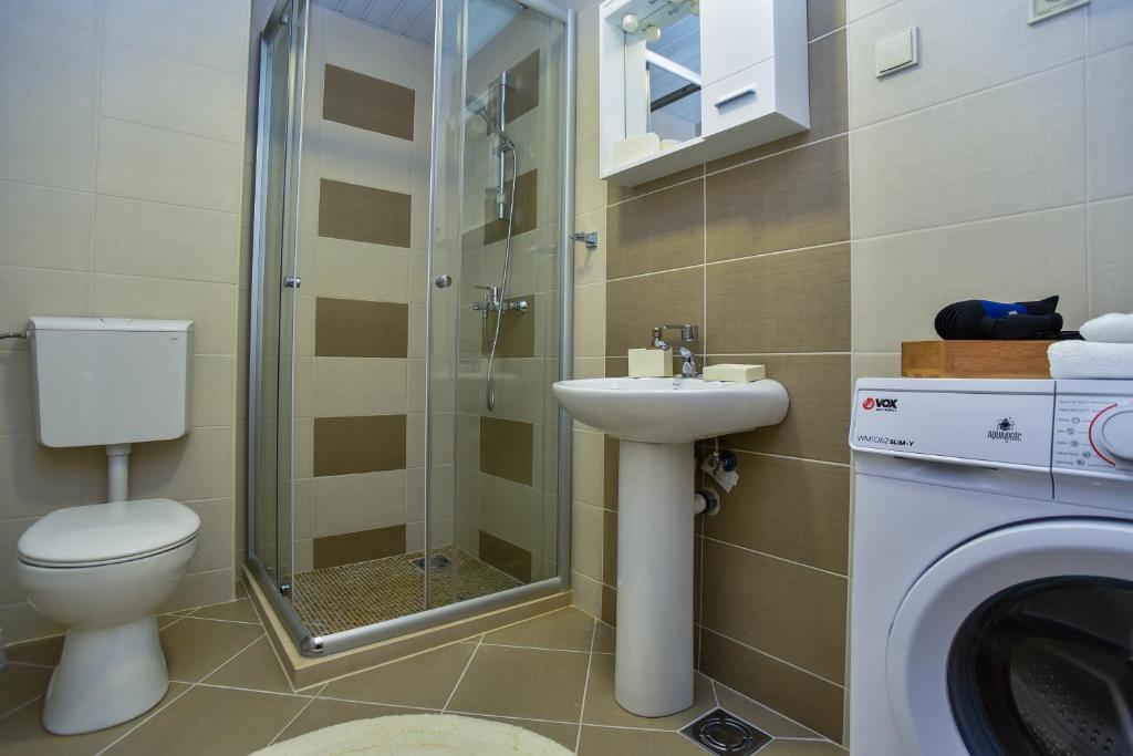 Vistamar Hotel & Apartments - 9