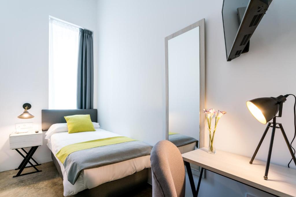 La Puerta de Palacio - Adults Only - Resim 31