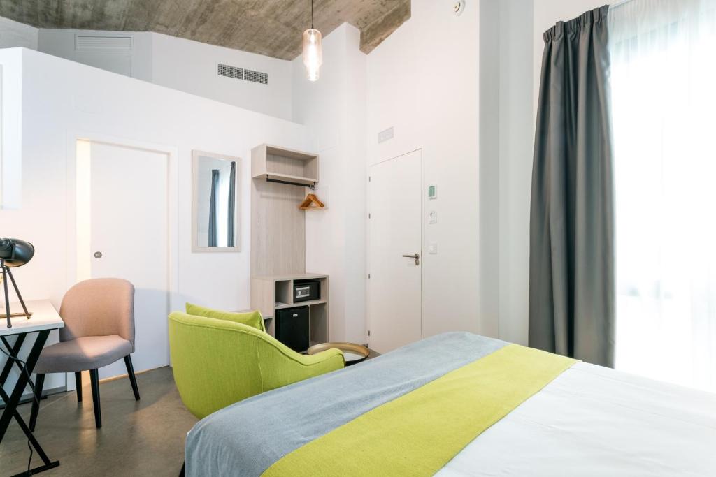 La Puerta de Palacio - Adults Only - Resim 13