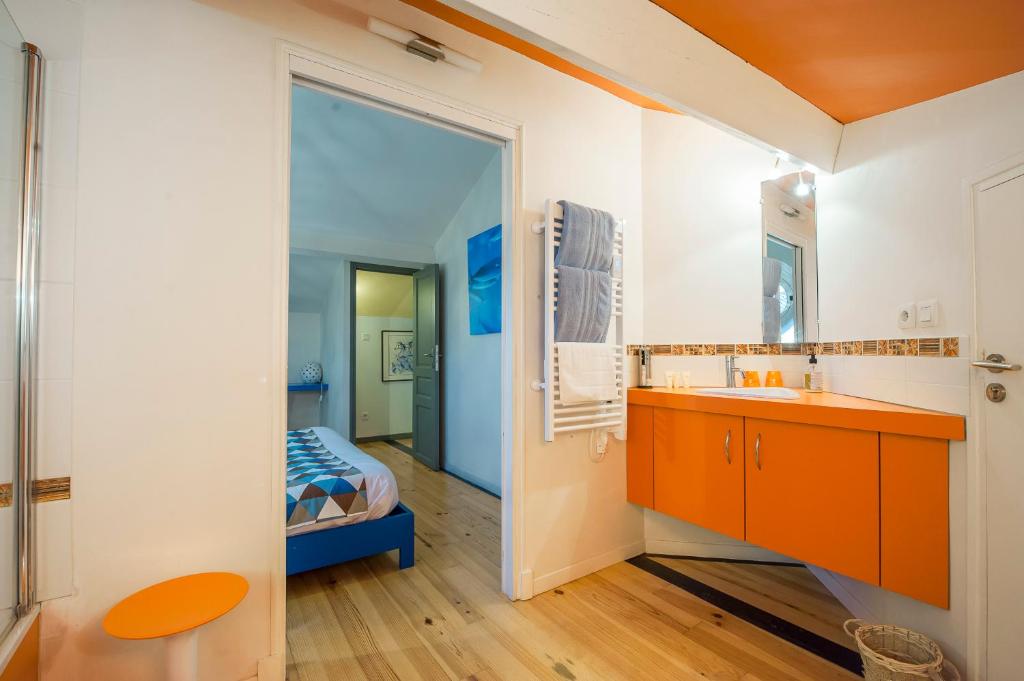 Sous les courtines - 14