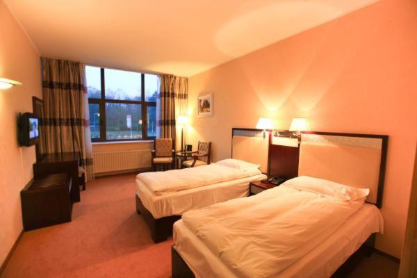 New Ocean Paradise Hotel - Double Or Twin Room With View